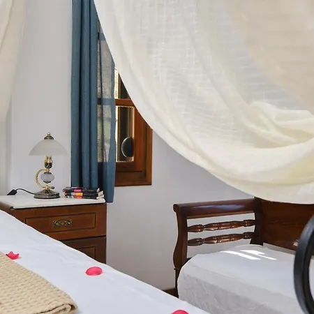Private Evgenia With Swimming Pool Villa *