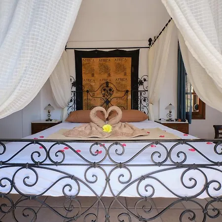 ヴィラ Private Evgenia With Swimming Pool