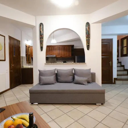 ヴィラ Private Evgenia With Swimming Pool