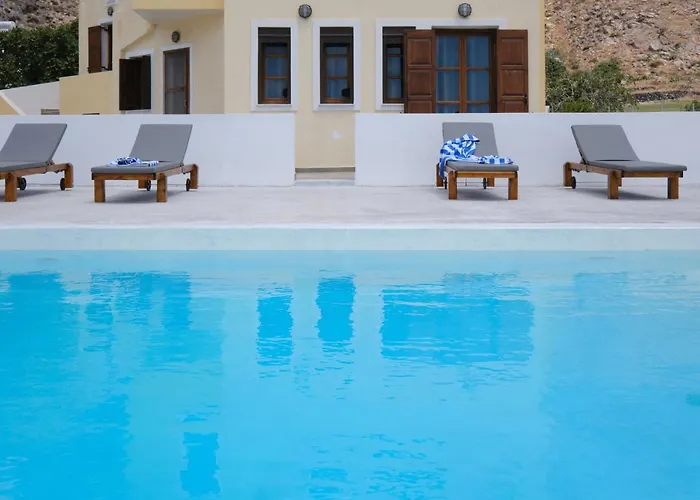 Private Evgenia With Swimming Pool فيلة *