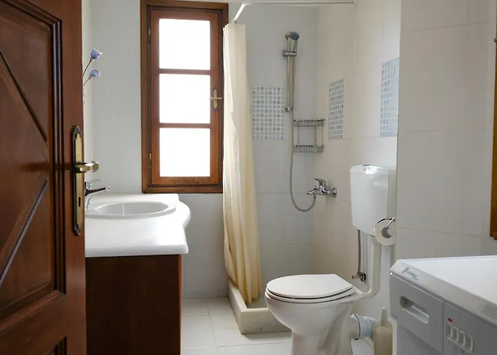 Private Evgenia With Swimming Pool *